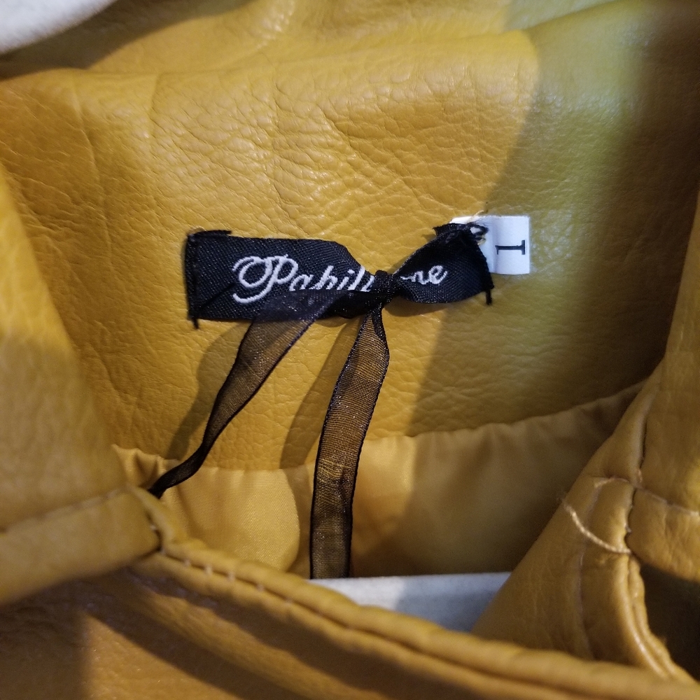 Leather Jacket - Picture 4 of 4